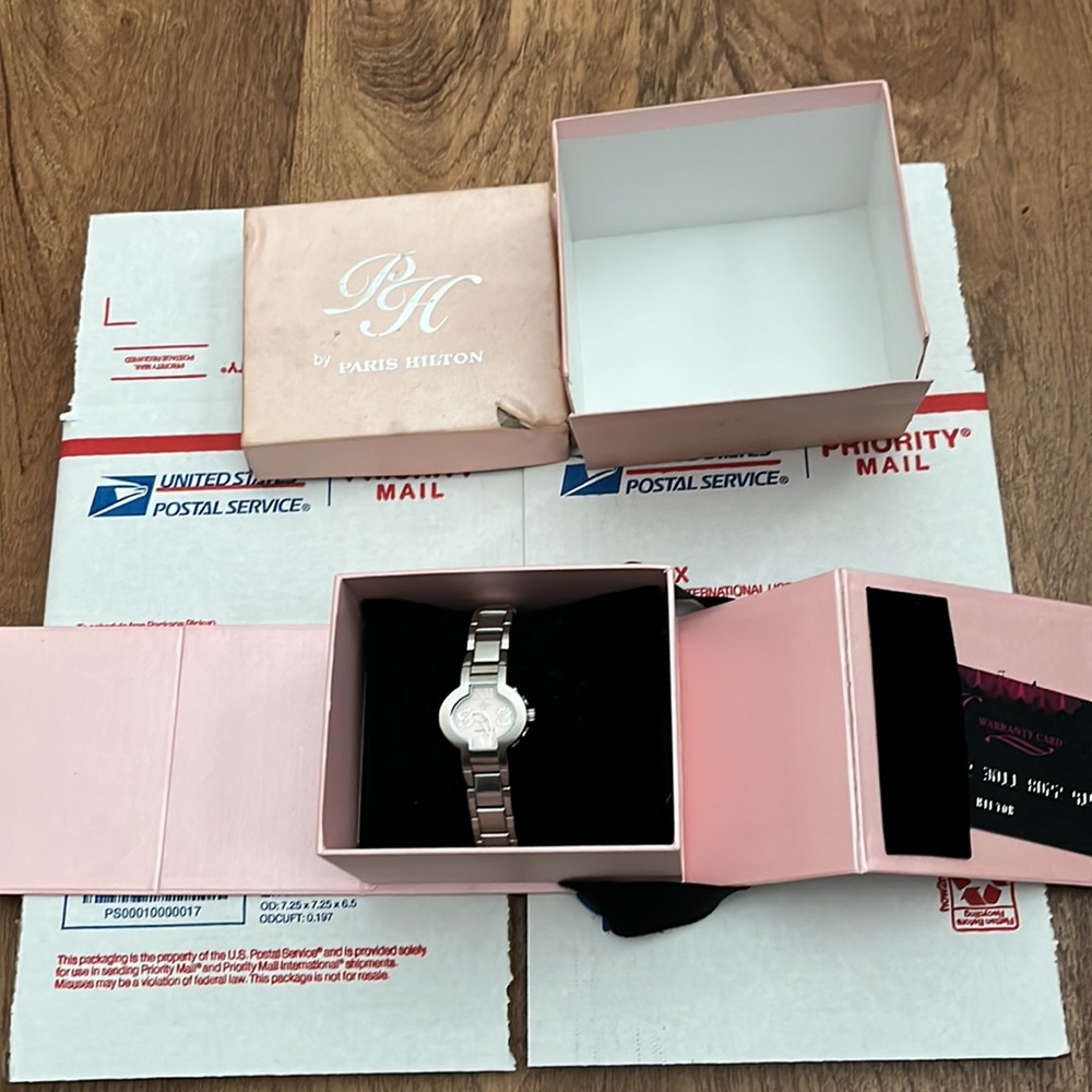 Paris Hilton Love Horseshoe Pink Crystal Dial Watch- needs battery